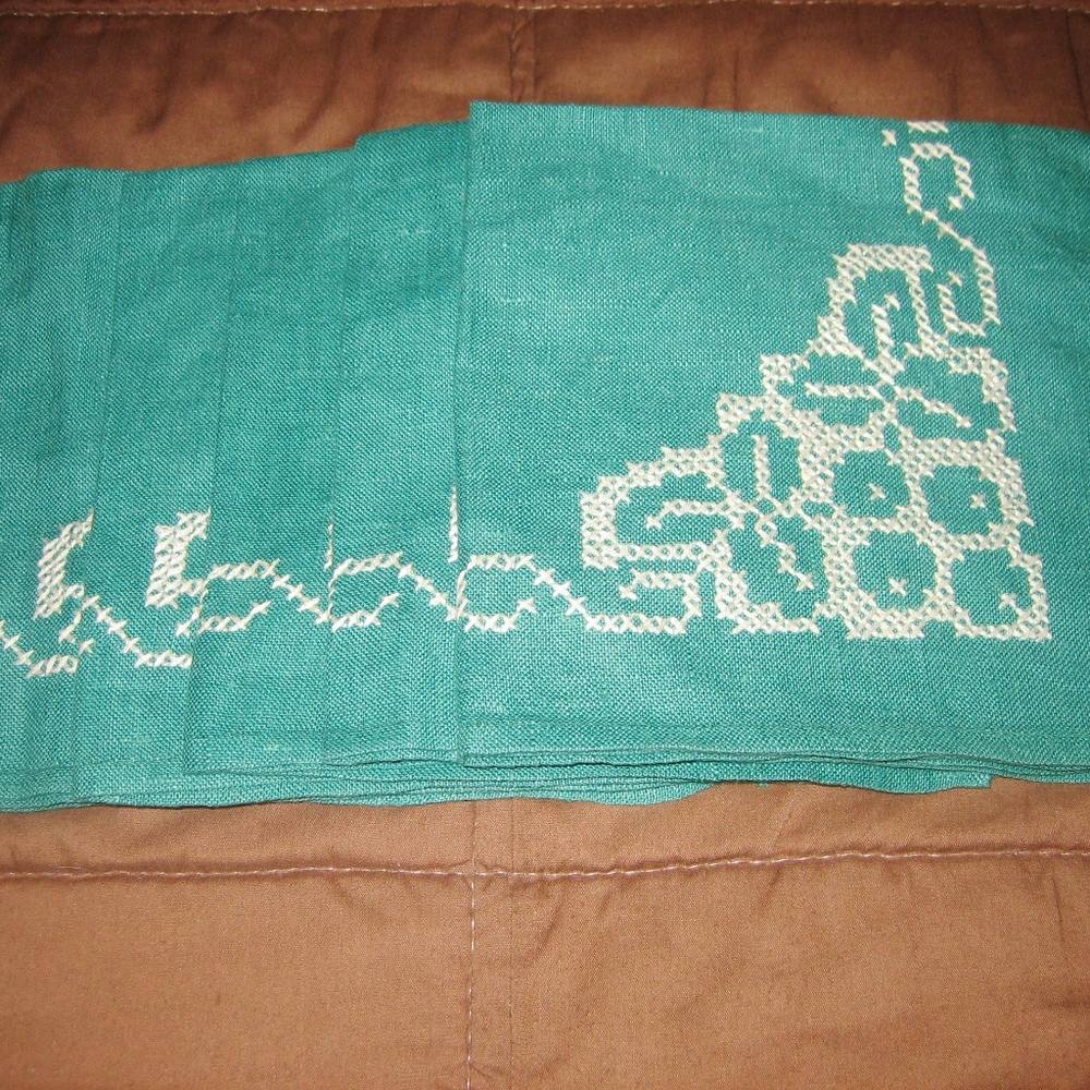 6 Never-Used Vintage Cross-Stitch Linen Napkins